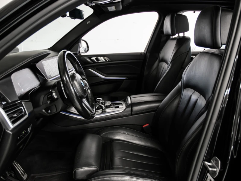 BMW X5 * АВТО КРЕДИТ* ЦЕНА ДО БГ * СЕРВИЗНА ИСТОРИЯ * , снимка 9 - Автомобили и джипове - 52908547