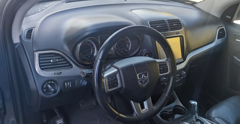 Dodge Journey 3.6 Crossroad, снимка 12 - Автомобили и джипове - 53060695
