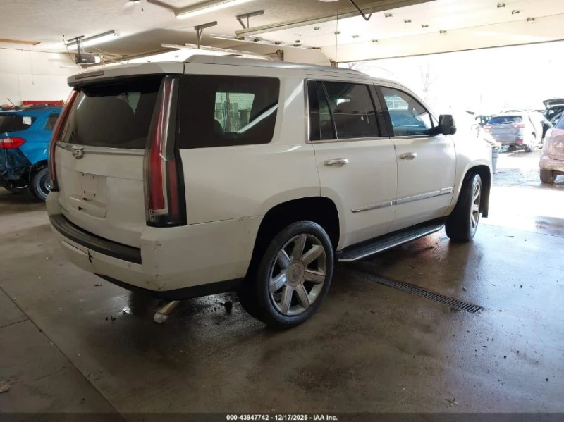 Cadillac Escalade LUXURY, снимка 4 - Автомобили и джипове - 53275341