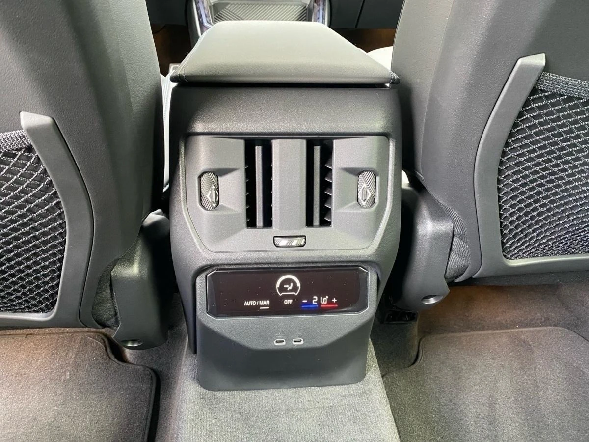 BMW X3 20d/xDrive/M-SPORT/NEW MODEL/H&K/SHADOW/ICONIC GLO | Mobile.bg   14