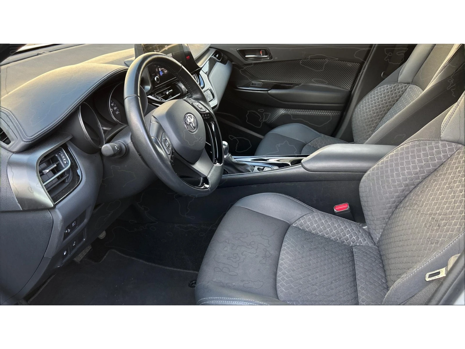 Toyota C-HR    490 . | Mobile.bg   12