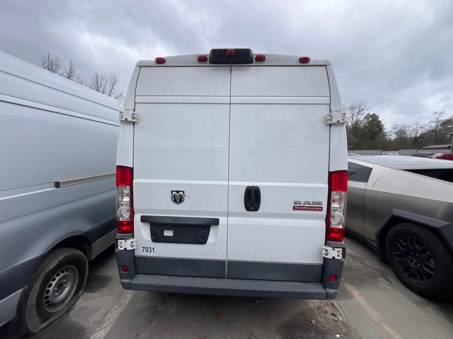 Dodge Ram RROMASTER 2500 HIGH ROOF / НАТОВАРЕН И ПЪТУВА - изображение 4