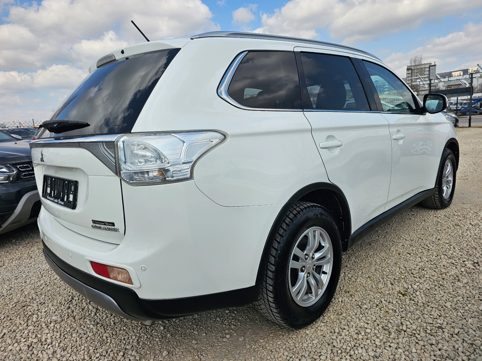 Mitsubishi Outlander 2.2DI-D, 150к.с., 4х4 , снимка 4 - Автомобили и джипове - 53880505