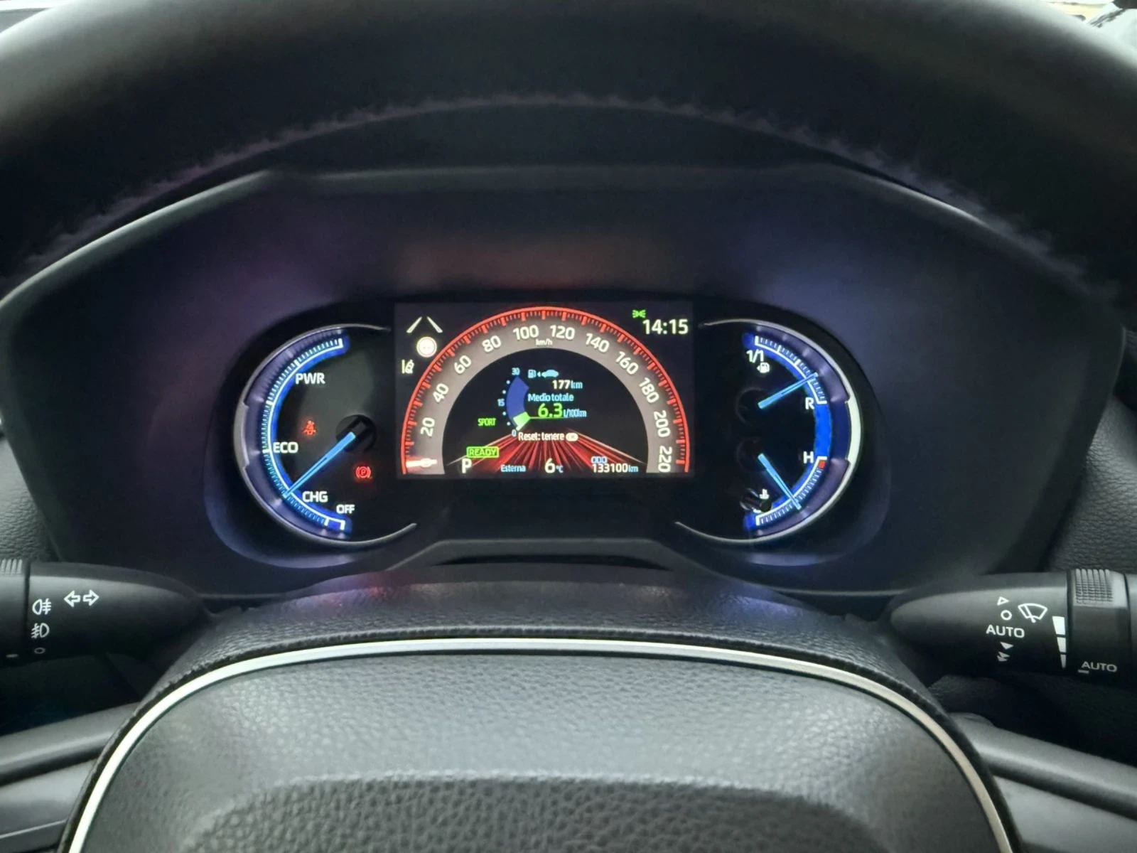 Toyota Rav4 HYBRID КАТО НОВА 130000км, снимка 9 - Автомобили и джипове - 53906796