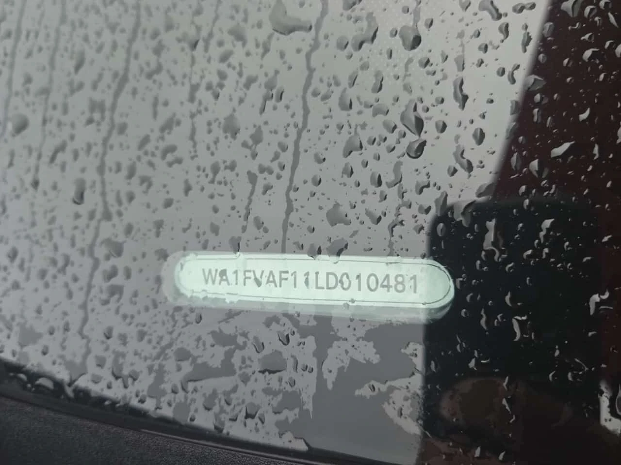 Audi Q8 * TECHNIK * Pano * 2 Ключа * Обдухване * Carfax, снимка 17 - Автомобили и джипове - 54197621