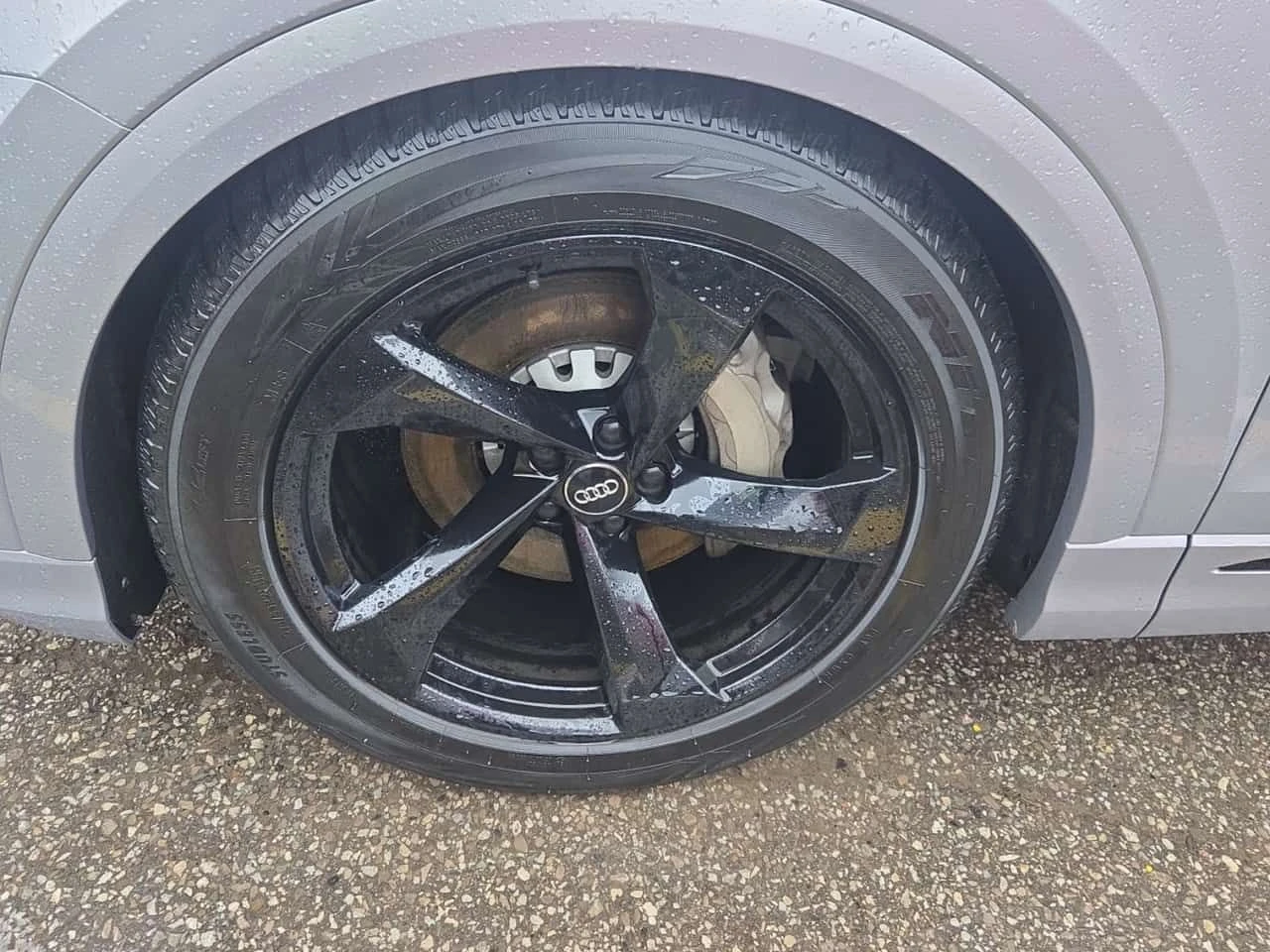 Audi Q8 * TECHNIK * Pano * 2 Ключа * Обдухване * Carfax, снимка 6 - Автомобили и джипове - 54197621