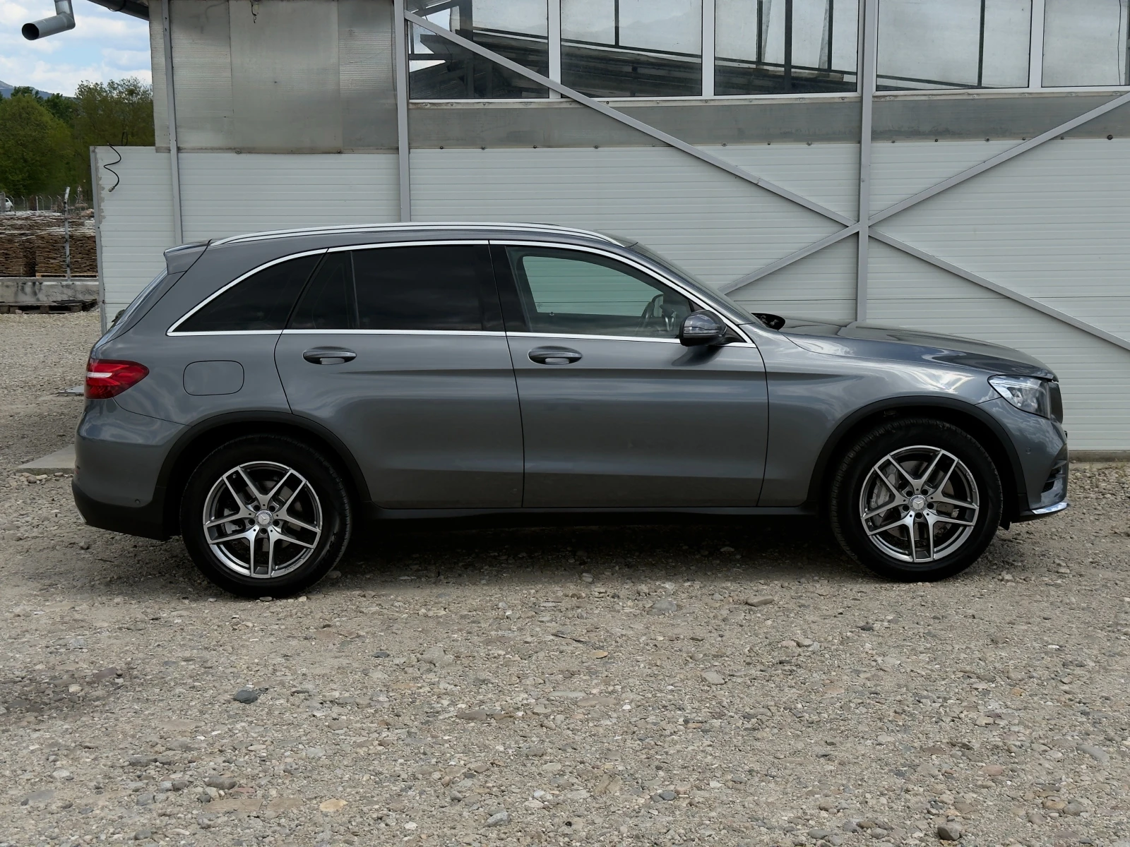 Mercedes-Benz GLC 220 2.2d AMG 4x4/9G-tronic/Airmatic/Собствен лизинг, снимка 3 - Автомобили и джипове - 54429818