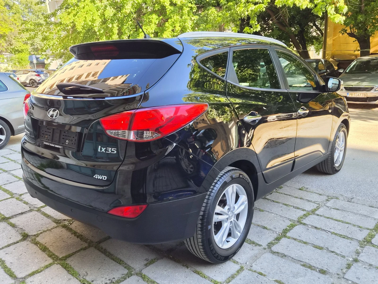 Hyundai IX35 2.0i AUTOMAT 4X4 163ps EURO5b 165573km, снимка 5 - Автомобили и джипове - 54988001