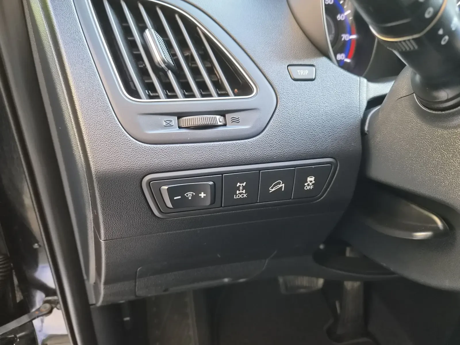 Hyundai IX35 2.0i AUTOMAT 4X4 163ps EURO5b 165573km, снимка 15 - Автомобили и джипове - 54988001