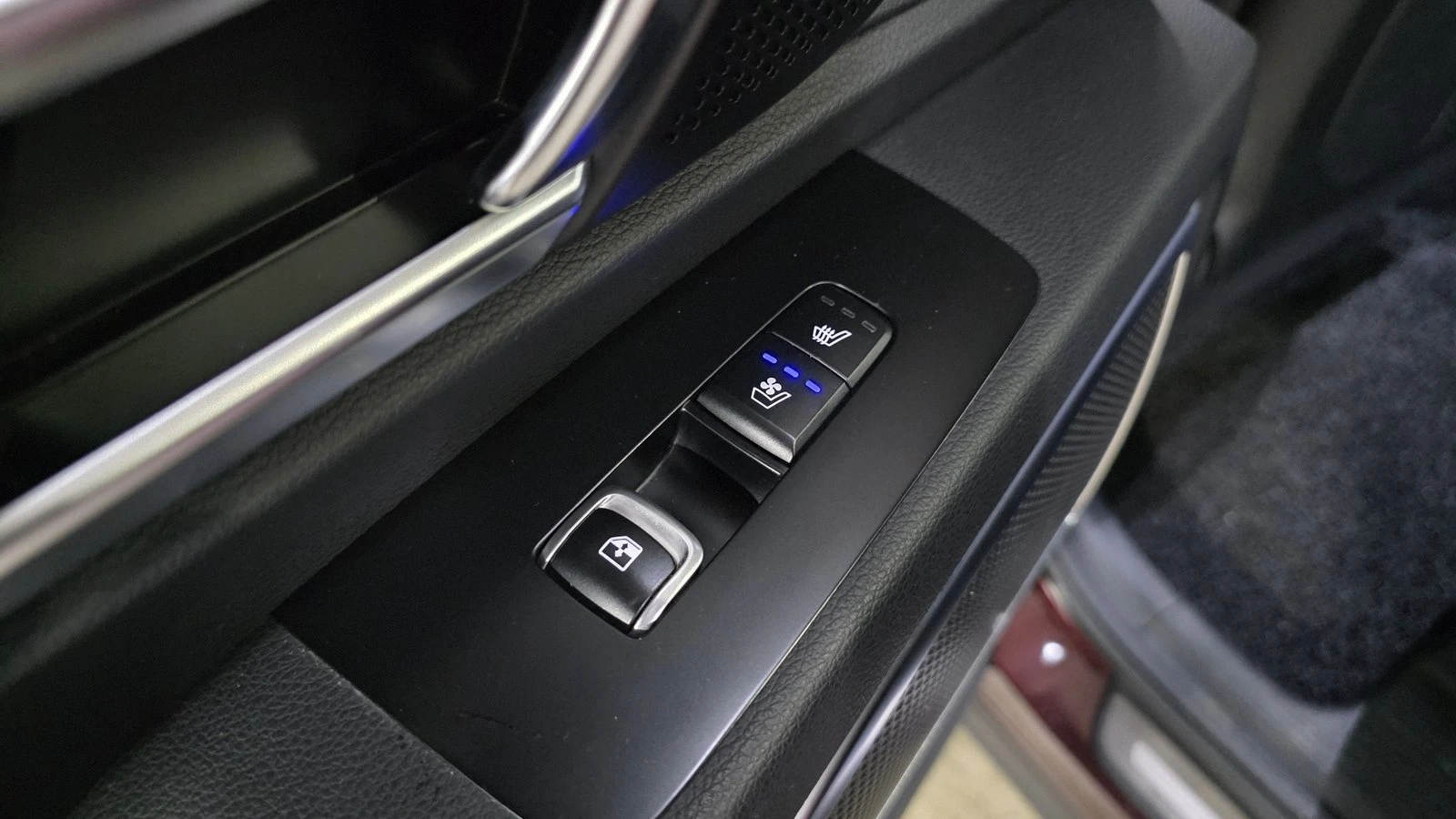 Kia Telluride 3.8* ЛЮК* ОБДУХВАНЕ* HUD* 360* КРАЙНА ЦЕНА, снимка 17 - Автомобили и джипове - 55385655