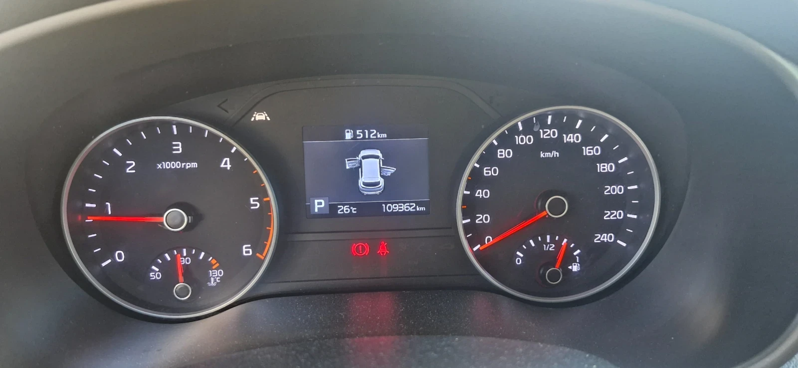 Kia Sportage G, снимка 9 - Автомобили и джипове - 55471481