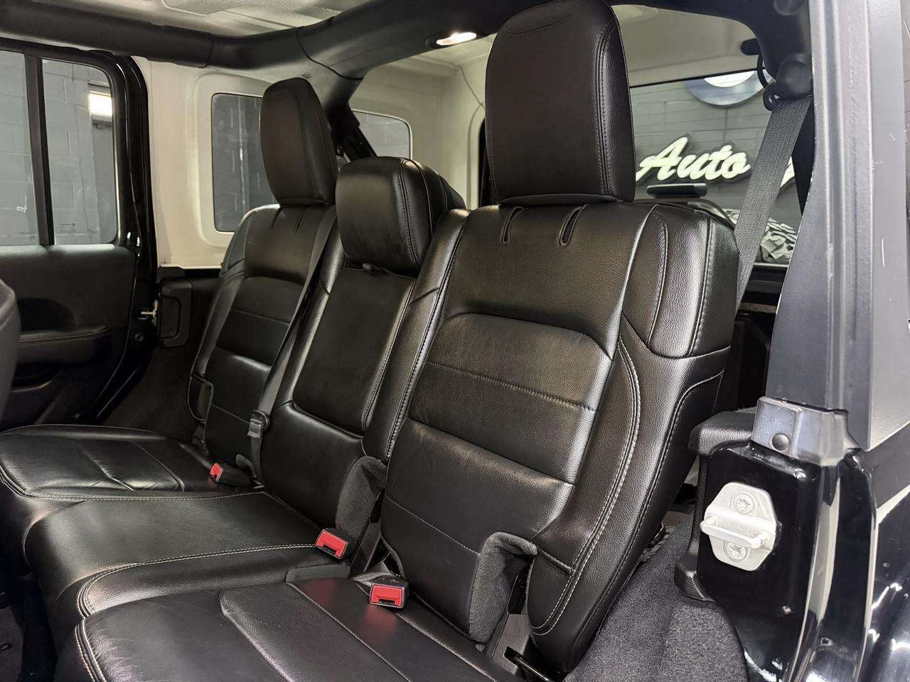 Jeep Wrangler UNLIMITED SAHARA, 4X4, ЦЕНА до БГ, снимка 17 - Автомобили и джипове - 55478857