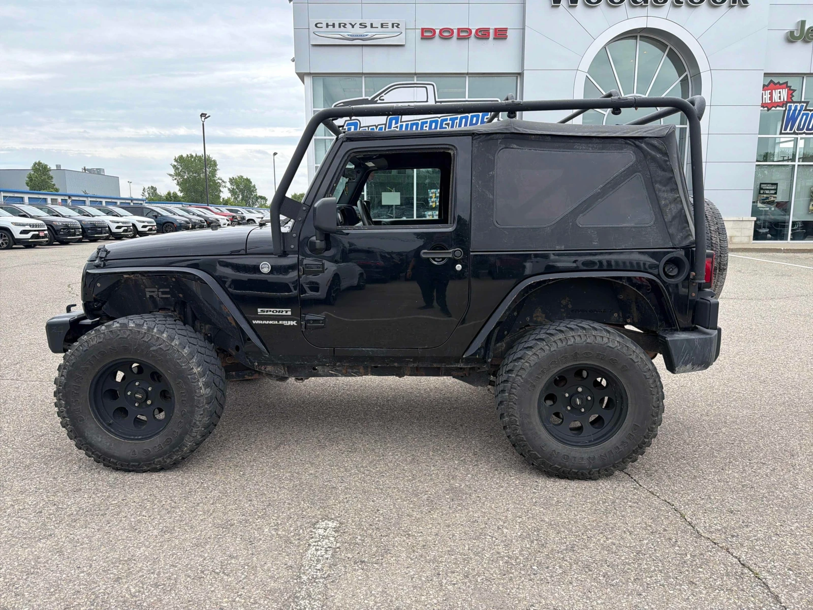 Jeep Wrangler * Sport * АВТОКРЕДИТ БЕЗ ПЪРВОНАЧАЛНА ВНОСКА* , снимка 14 - Автомобили и джипове - 55899098