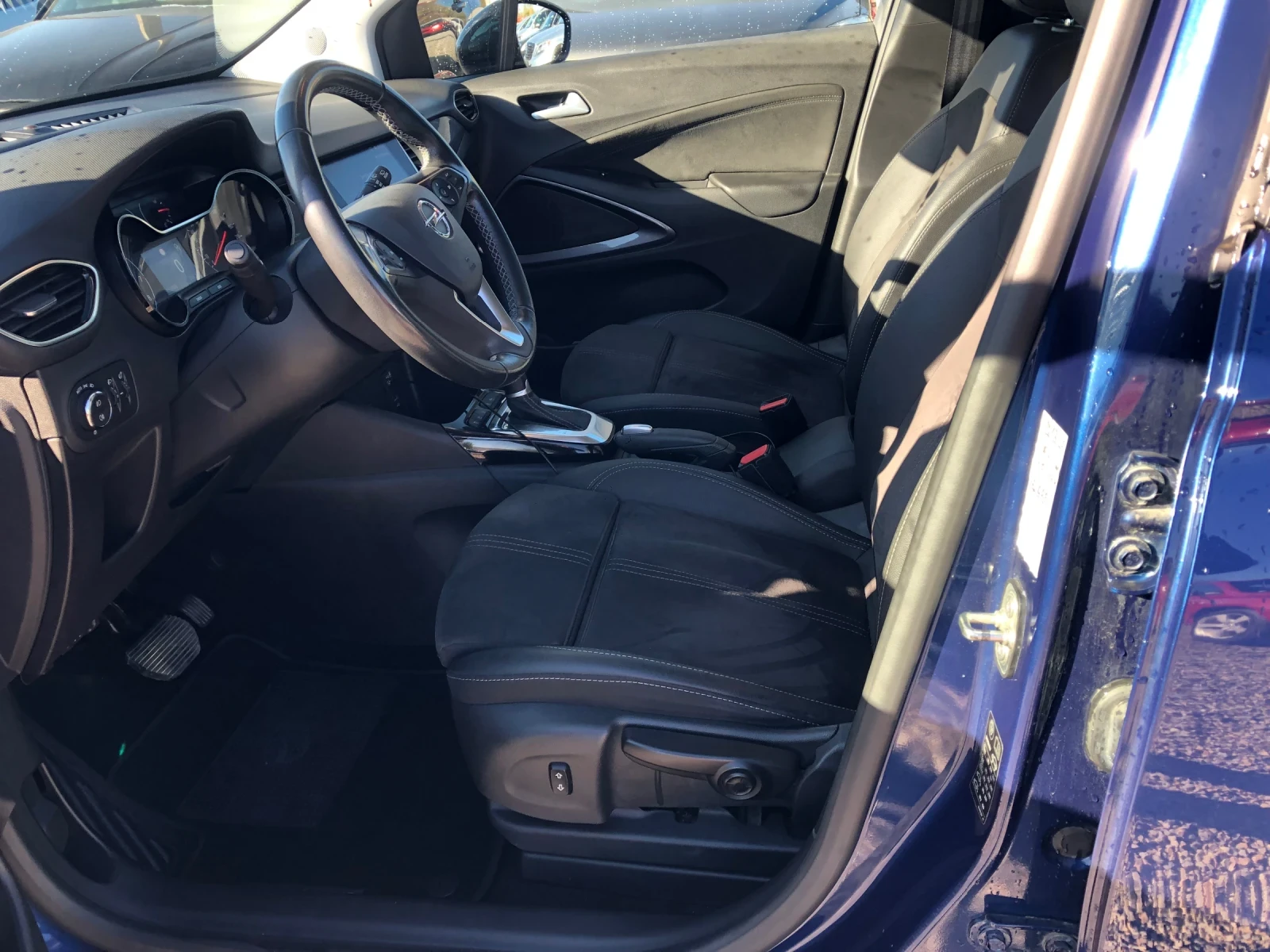 Opel Crossland X, снимка 11 - Автомобили и джипове - 56343153