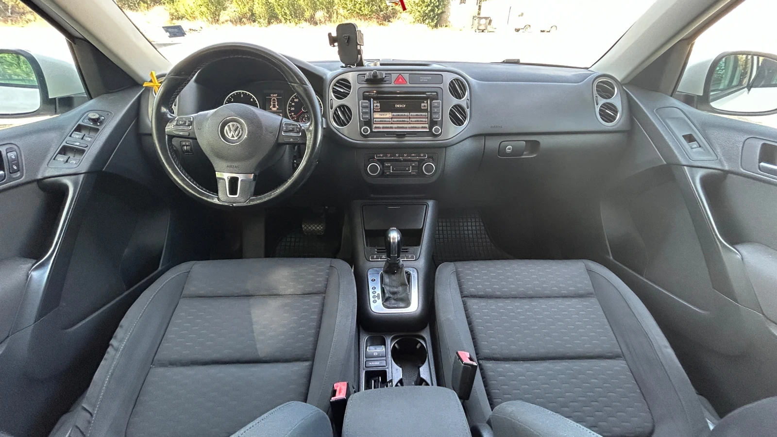 VW Tiguan, снимка 14 - Автомобили и джипове - 56427154