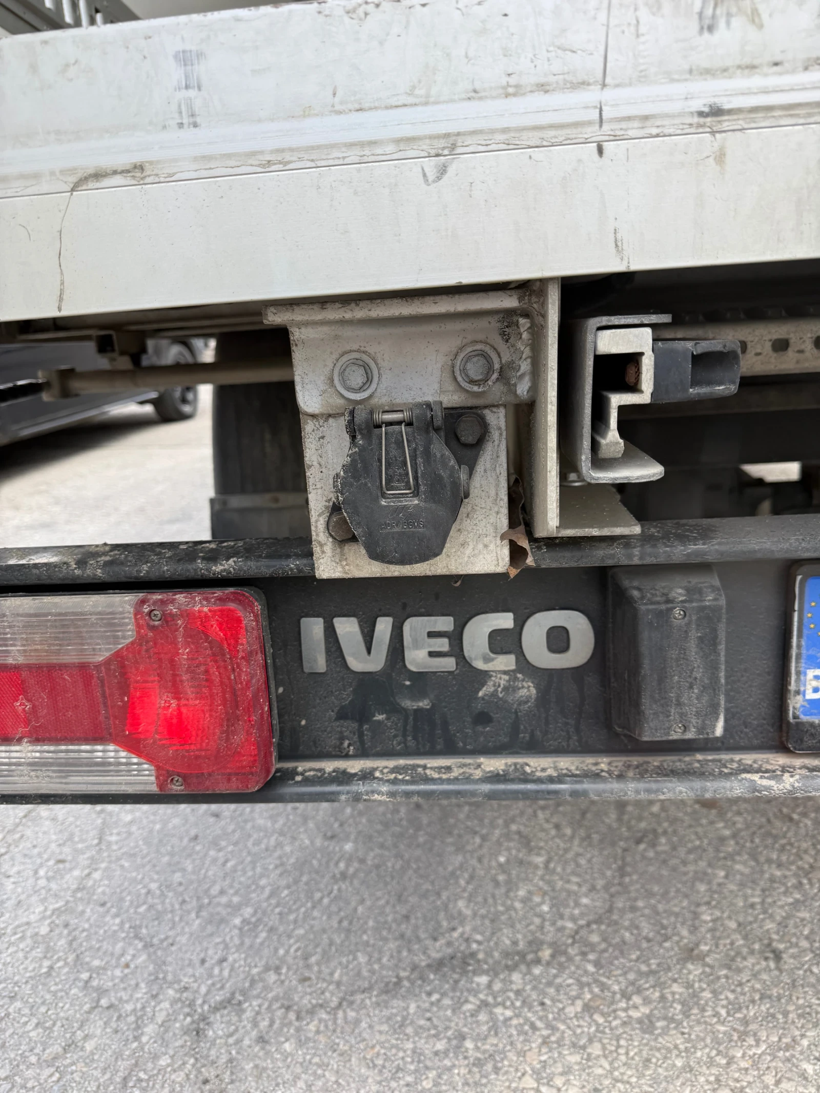 Iveco Daily, снимка 9 - Бусове и автобуси - 54282713