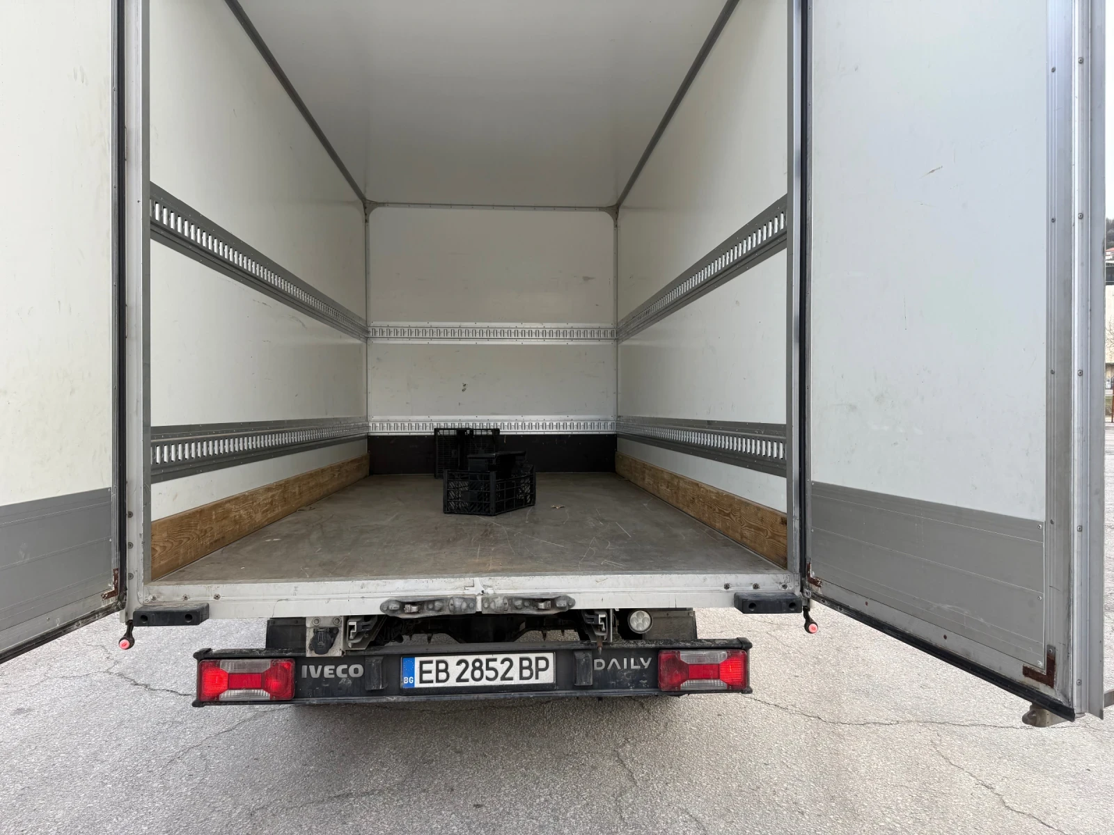 Iveco Daily, снимка 7 - Бусове и автобуси - 54282713