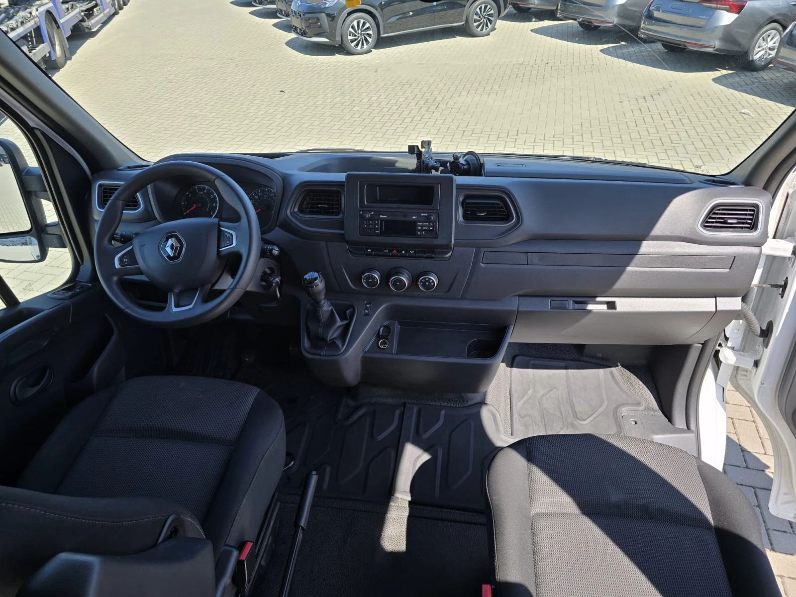 Renault Master 2, 3L, снимка 15 - Бусове и автобуси - 55750776