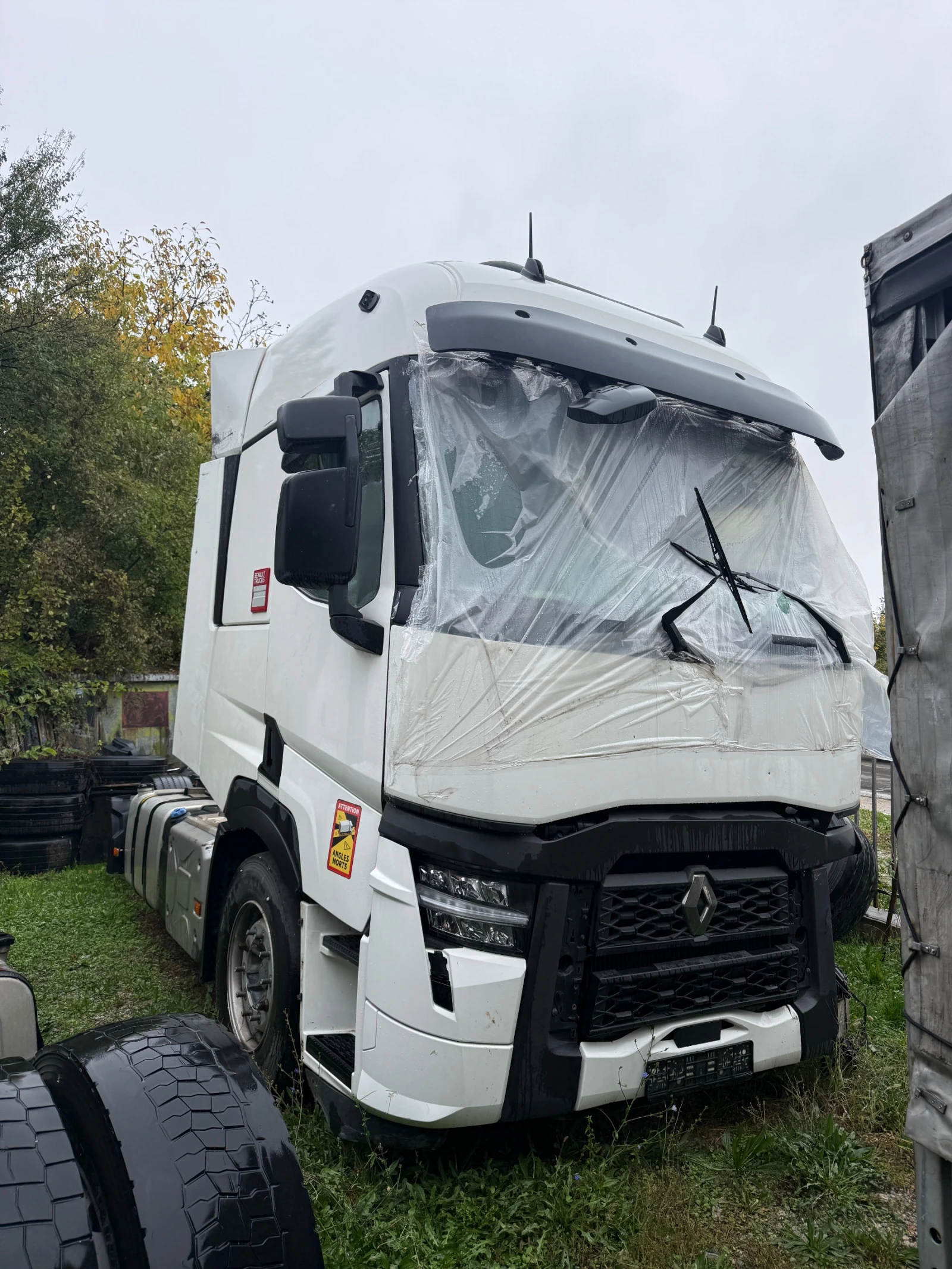 Renault T