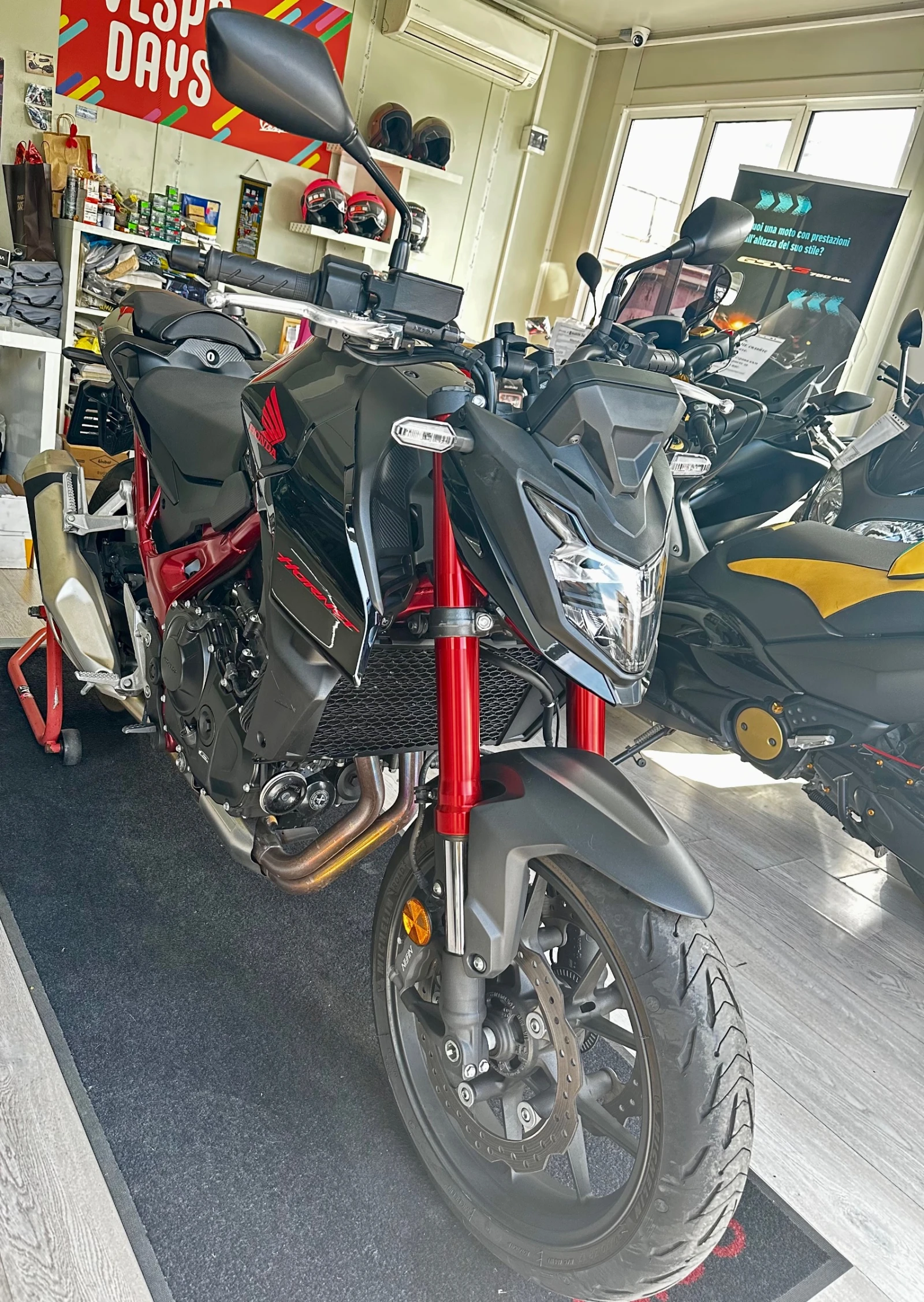 Honda Hornet 750 ABS/TC/LED 2024г. - изображение 6