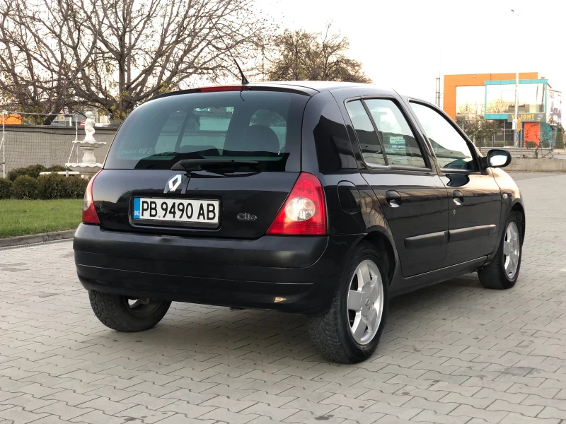 Renault Clio 1.5 DCI Facelift, снимка 8 - Автомобили и джипове - 48003260