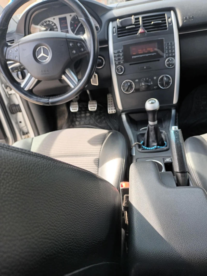 Mercedes-Benz B 200 2.0i, снимка 8 - Автомобили и джипове - 49544617