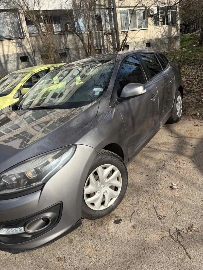 Renault Megane, снимка 1 - Автомобили и джипове - 49496231