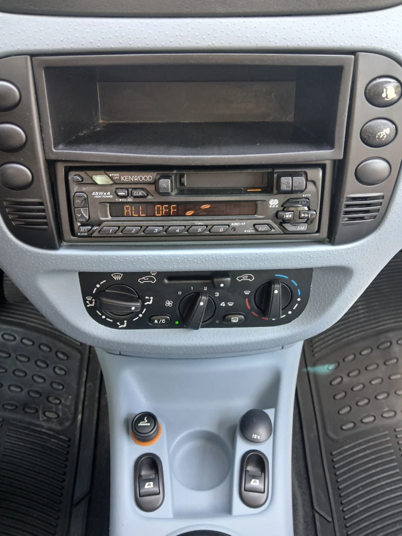 Citroen C3, снимка 9 - Автомобили и джипове - 50849244