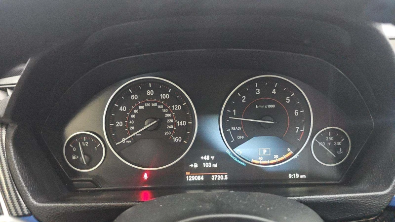 BMW 330 XDRIVE/M PCKG/АВТОКРЕДИТИРАНЕ/ПЪЛНА СЕРВИЗНА, снимка 11 - Автомобили и джипове - 52483493