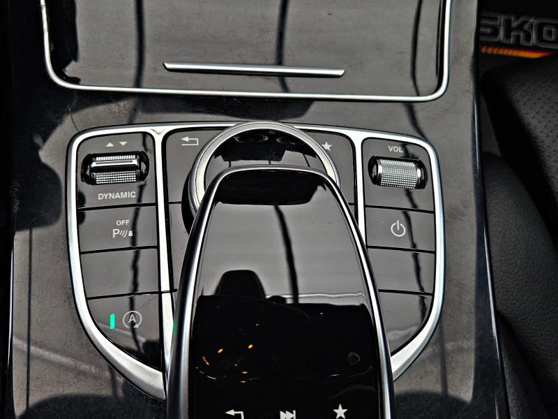 Mercedes-Benz C 220 AMG/GERMANY/CAMERA/PANORAMA/BURMESTER/AUTO HOLD/LI, снимка 12 - Автомобили и джипове - 52574831