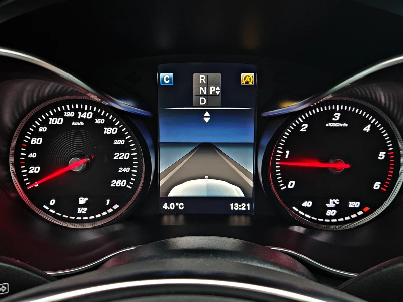 Mercedes-Benz C 220 AMG/GERMANY/CAMERA/PANORAMA/BURMESTER/AUTO HOLD/LI, снимка 10 - Автомобили и джипове - 52574831