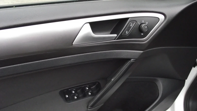 VW Golf 1.6.d.90.k.c.NAVI.5.100 km., снимка 12 - Автомобили и джипове - 52637626