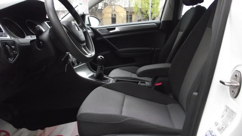 VW Golf 1.6.d.90.k.c.NAVI.5.100 km., снимка 13 - Автомобили и джипове - 52637626