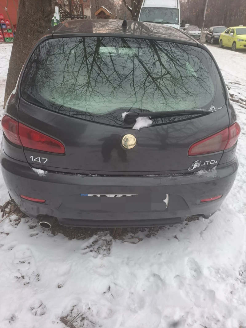 Alfa Romeo 147 1.9Jtdm, снимка 2 - Автомобили и джипове - 53181854
