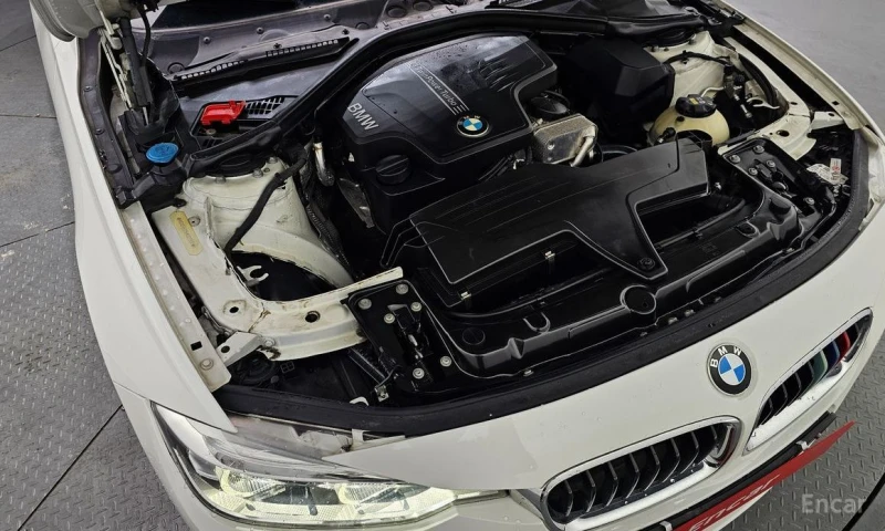 BMW 320, снимка 6 - Автомобили и джипове - 53264171