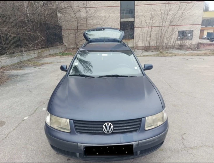 VW Passat 1.6iбензин газ, снимка 1 - Автомобили и джипове - 48008063