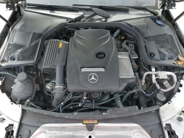 Mercedes-Benz C 300, снимка 11 - Автомобили и джипове - 48758614