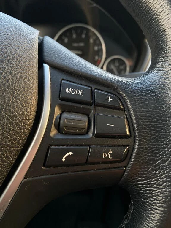 BMW 330 xDrive* АвтоКредит* (ЦЕНА ДО БГ), снимка 17 - Автомобили и джипове - 53965811