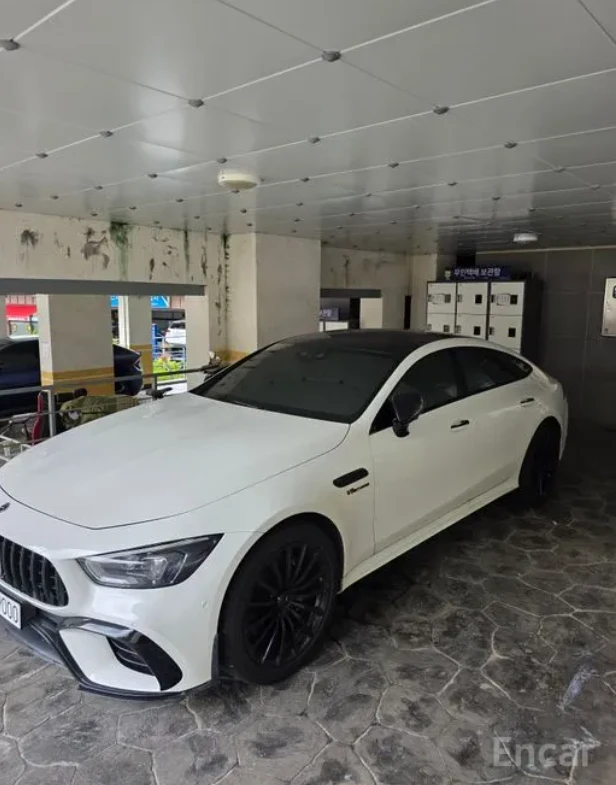 Mercedes-Benz GT AMG 43 | 4MATIC + 