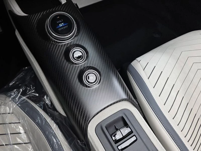 Maserati MC20 3.0 670053350 Automatic КРАЙНА ЦЕНА: 186425 EUR !!, снимка 9 - Автомобили и джипове - 55968519