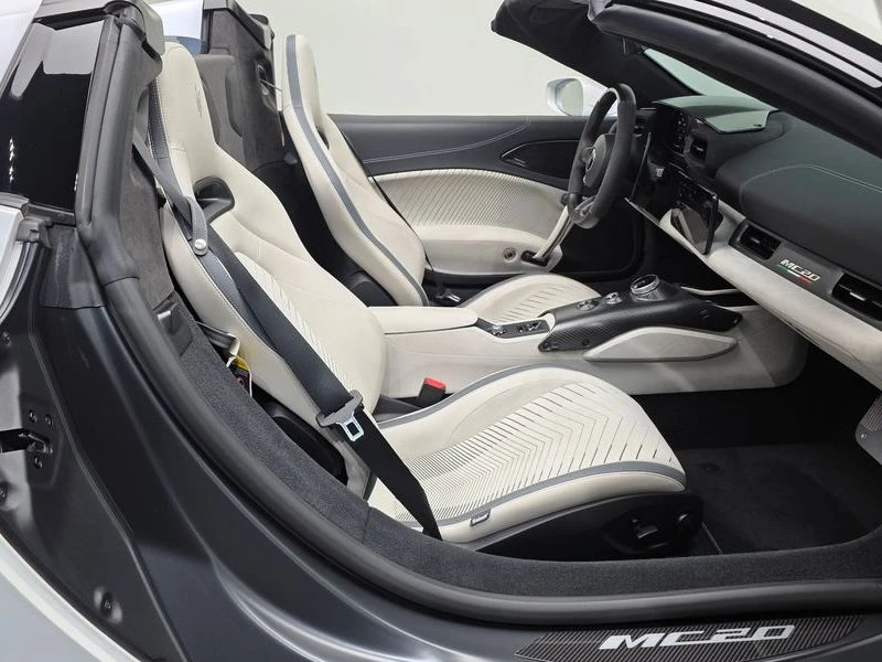 Maserati MC20 3.0 670053350 Automatic КРАЙНА ЦЕНА: 186425 EUR !!, снимка 11 - Автомобили и джипове - 55968519