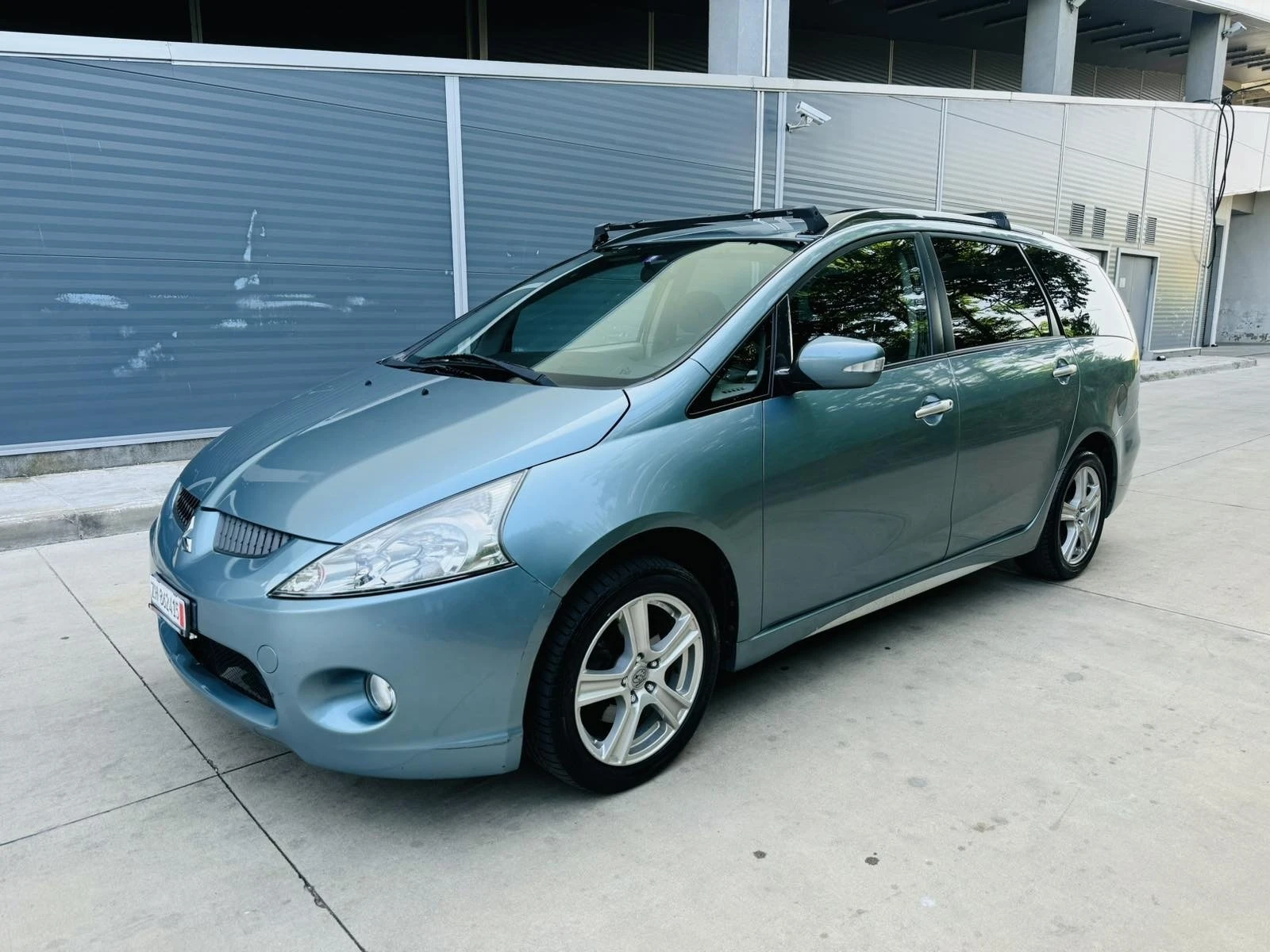 Mitsubishi Grandis 2.4i Automat FACE - изображение 2