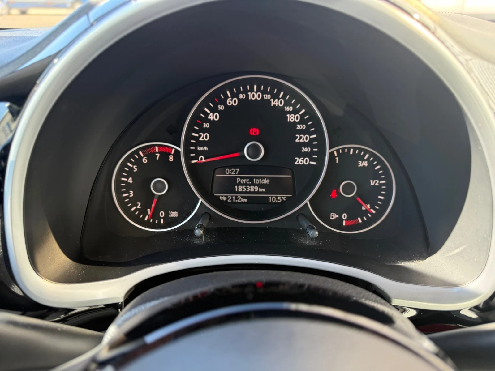 VW Beetle 1, 2TSI+ 105kc+ Навигация+ Климатроник+ Камера | Mobile.bg — изображение 14