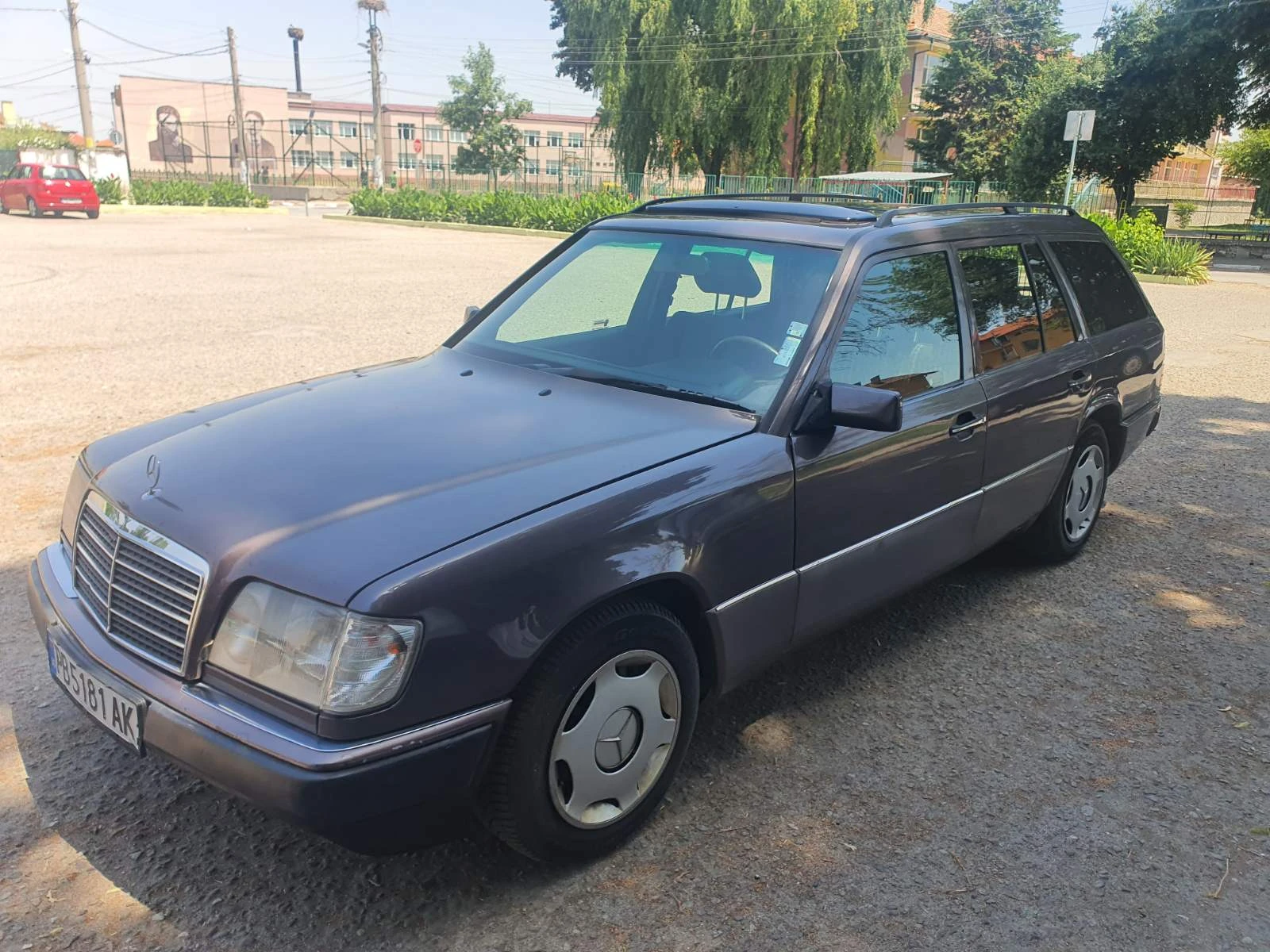 Mercedes-Benz 124 E 250D  TOP - изображение 2