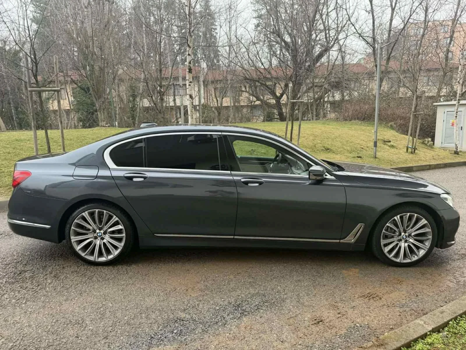 BMW 750 Li / X-DRIVE - изображение 7
