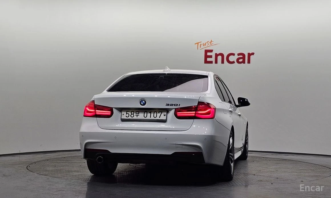 BMW 320  - изображение 4