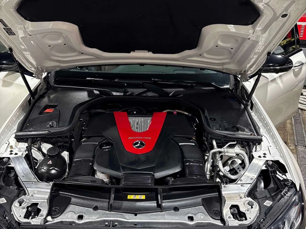 Mercedes-Benz E 43 AMG CARFAX - изображение 10