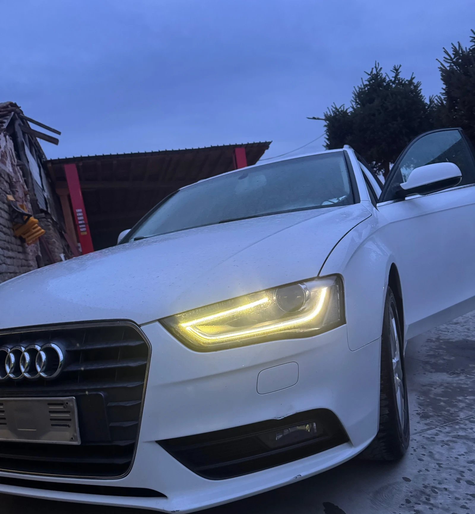 Audi A4 2.0, снимка 12 - Автомобили и джипове - 53917242