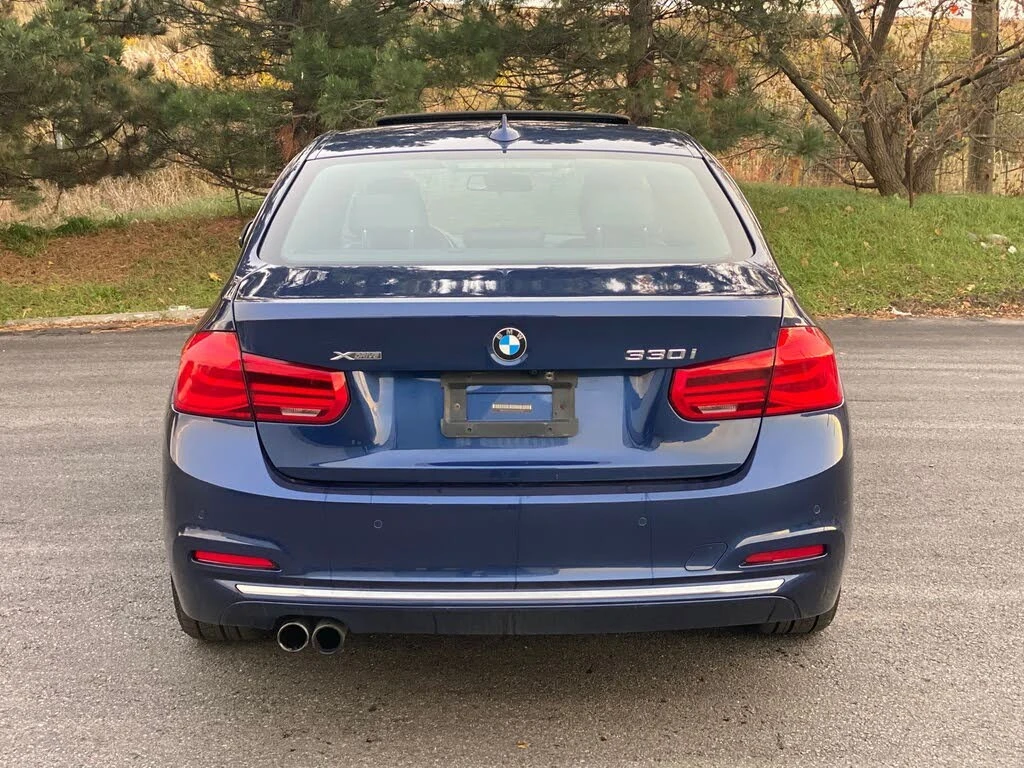 BMW 330 xDrive* АвтоКредит* (ЦЕНА ДО БГ), снимка 5 - Автомобили и джипове - 53965811