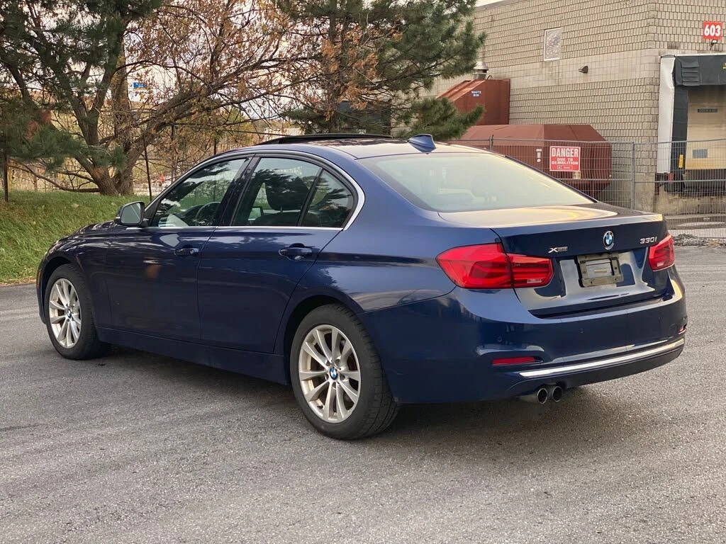 BMW 330 xDrive* АвтоКредит* (ЦЕНА ДО БГ), снимка 4 - Автомобили и джипове - 53965811